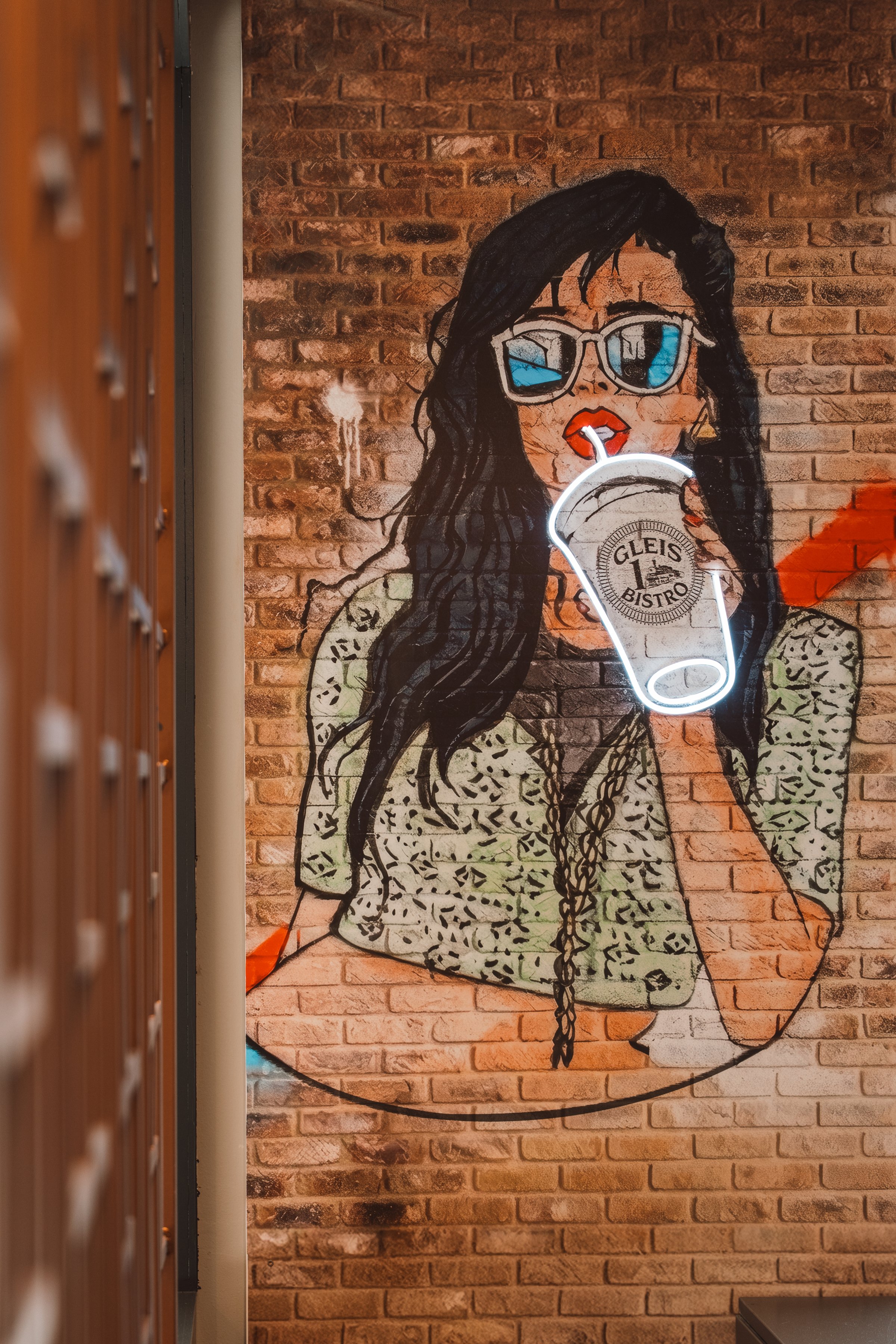 Gleis 1 Bistro - Content